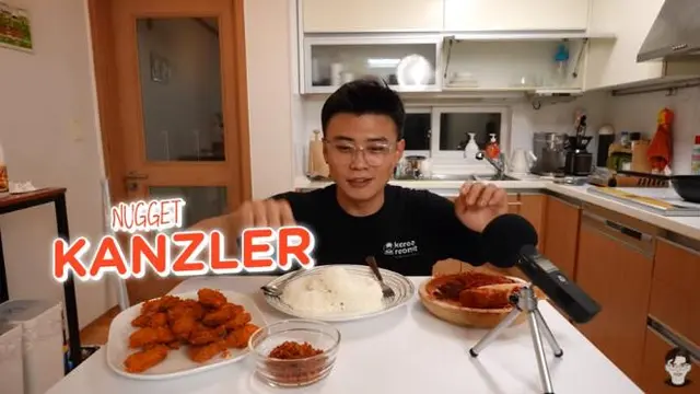 Bangga, Ulekan Indonesia Sampai Dikirim ke Korea Demi Buat Makanan Viral Ini! (3)
