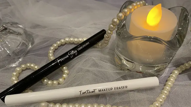 Instant Makeup Eraser corrector pen dan  Forever Stay liquid eyeliner