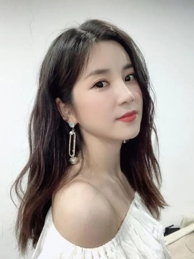 Chorong Apink (Foto: Instagram/@mulgokizary)