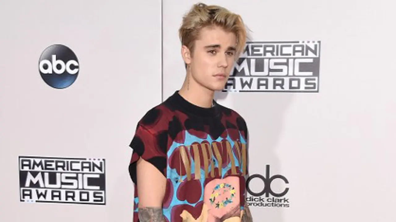 [Bintang] Justin Bieber dan Barbra Streisand