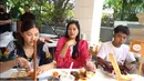 Titi Kamal dan Sarwendah (Youtube/The Onsu Family)
