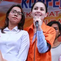 Jennifer Dunn di Polda (Adrian Putra/bintang.com)