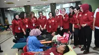 Srikandi Perempuan Donor Darah Indonesia (SPDDI) menggelar legiatan donor darah dan bakti sosial SPDDI di Jakarta, Kamis (13/4/2023). (Ist)