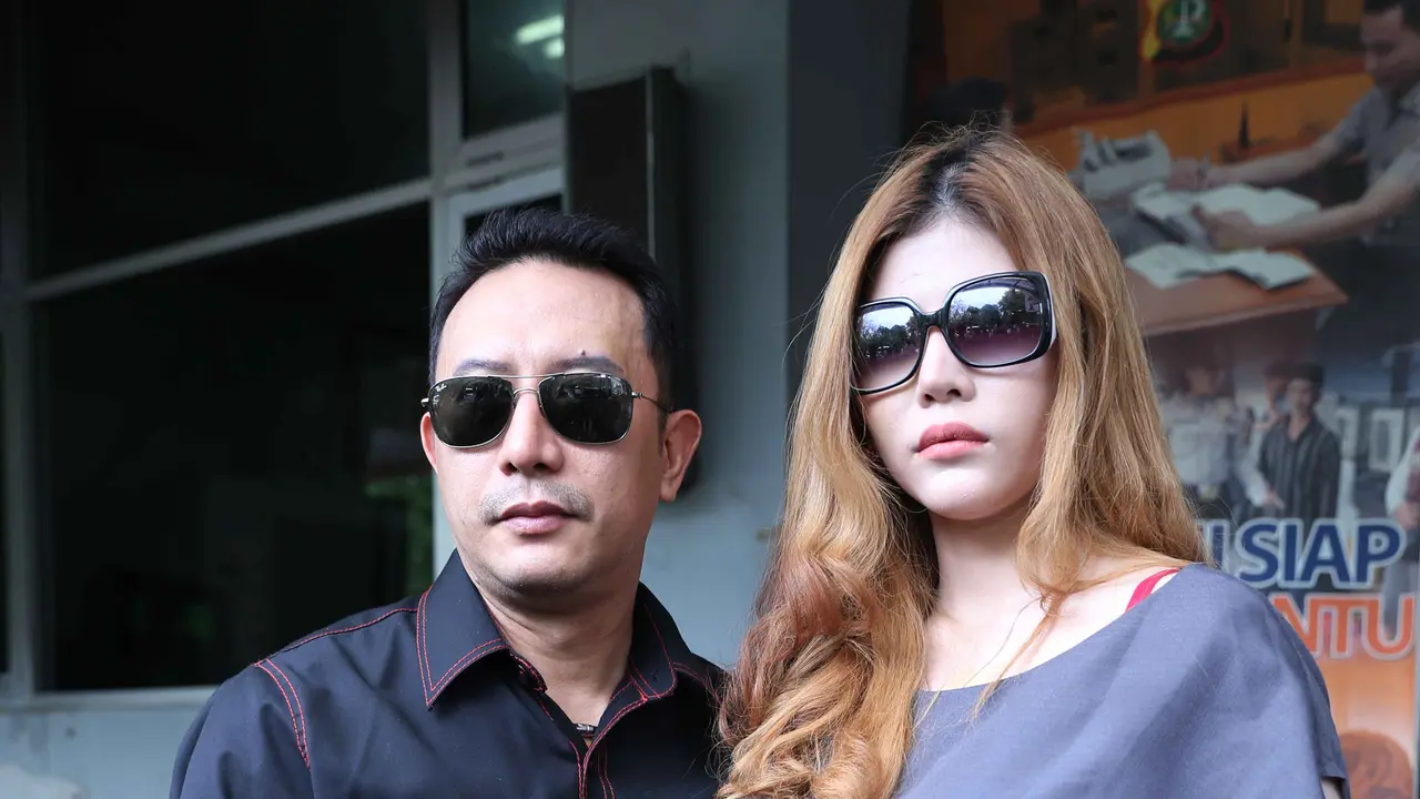 Sonny Tulung, Cindy Lazar