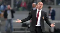 Pelatih AC Milan asal Italia, Cristian Brocchi. (AFP/Tiziana Fabi)