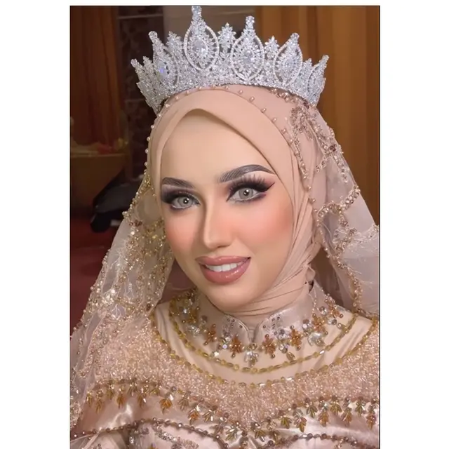 6 Potret Detail Makeup Amira Karaman Istri Reza Zakarya dari Lamaran hingga Nikah