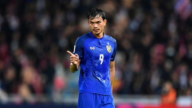 Penyerang Timnas Thailand, Adisak Kraisorn, top scorer sementara Piala AFF 2018. (Bola.com/Dok. AFF Suzuki Cup)