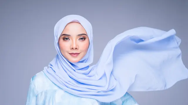 Ilustrasi wanita berhijab