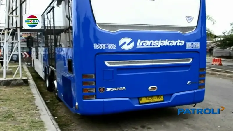 Pencuri Bus Transjakarta Terancam Penjara 5 Tahun (TV)