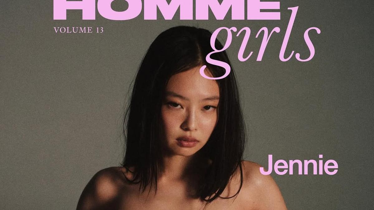 Gaya Fearless Penuh Pesona Jennie BLACKPINK Tampil Braless di Cover Majalah Terbaru
