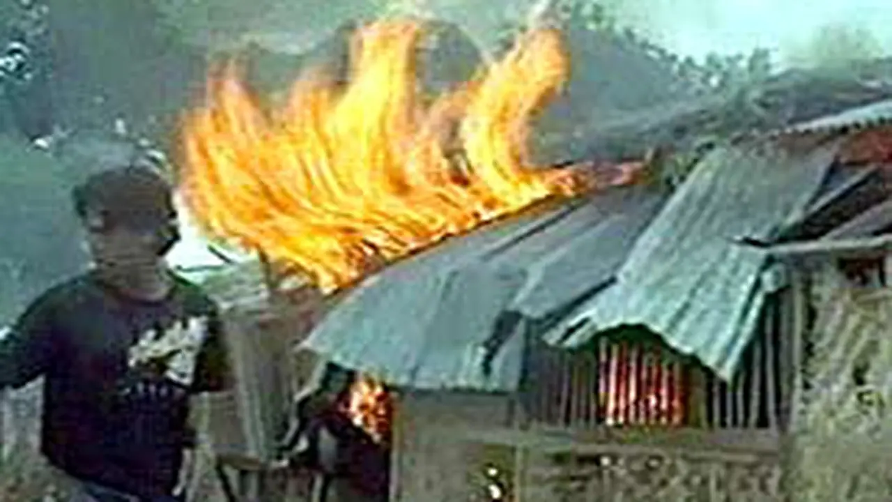 040206cahmadiyah2.jpg