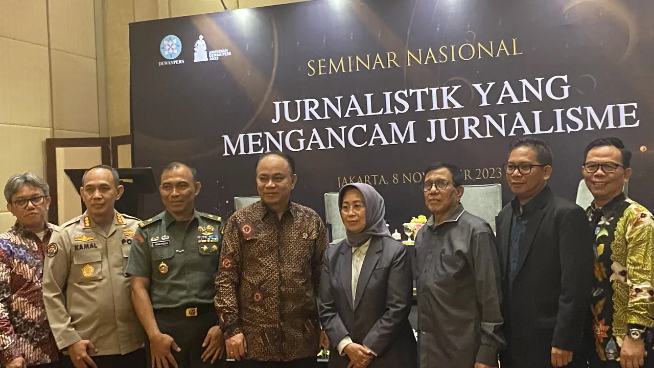 Seminar narsional bertajuk 'Jurnalistik yang Mengancam Jurnalisme'