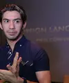 Aktor yang banyak membintangi film masuk jajaran box office Indonesia, Reza Rahadian dinobatkan sebagai salah satu juri dalam Komite Seleksi yang akan bersaing di ajang bergengsi Oscar 2017 mendatang. (Deki Prayoga/Bintang.com)