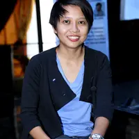 Grup band Base Jam yang sempat meraih hits di kalangan remaja pada tahun 1990-an ini membawa kabar baik. Sita sang bassist mengatakan jika mereka akan mengadakan reuni. (Andy Masela/Bintang.com)