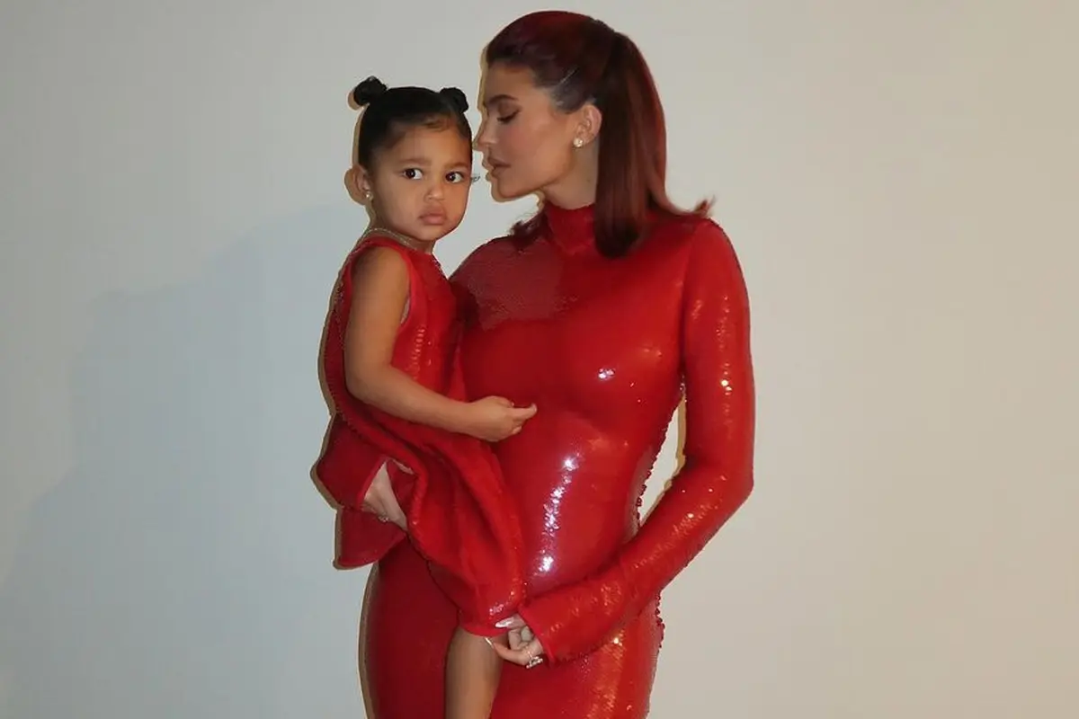 Kylie Jenner dan Stormi