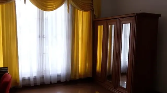 Sering Jadi Lokasi Syuting Sinetron, Ini 6 Potret Rumah Legendaris Genta Buana yang Megah