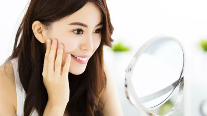 Wajah bebas minyak super segar dilihat/copyright: thinkstockphotos.com