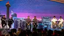 Para paslon bersiap mengikuti Debat Final Cagub-Cawagub DKI 2017 di Bidakara, Jakarta, Jumat (10/2). (Liputan6.com/Faizal Fanani)