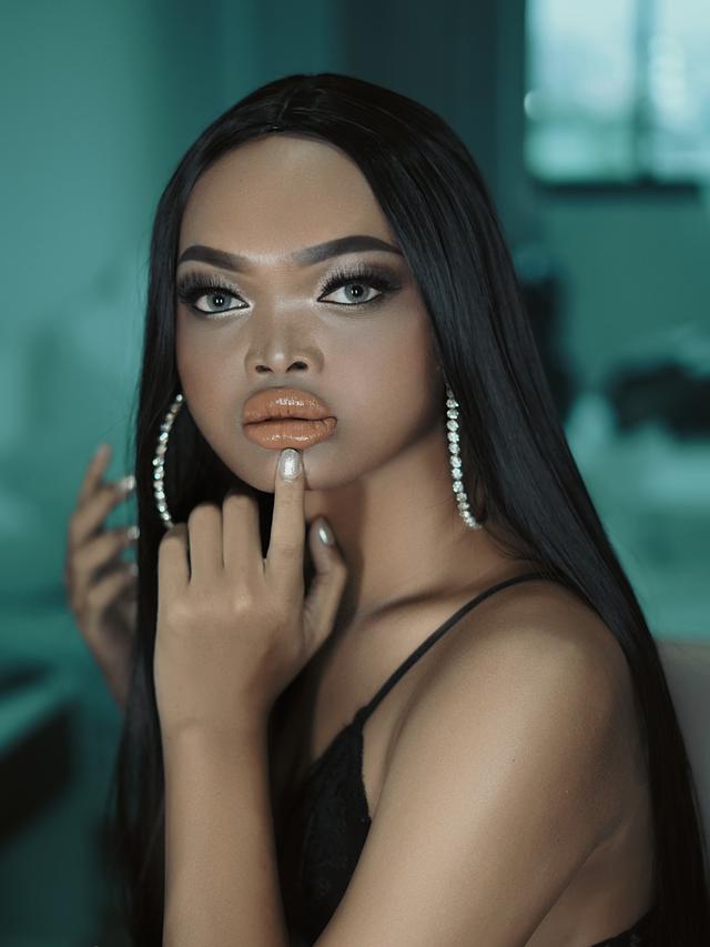 Demi Maeya Sun Sun Marcos Tjung Terbang Ke Thailand Showbiz Liputan6 Com 0 contributions in the last year. demi maeya sun sun marcos tjung