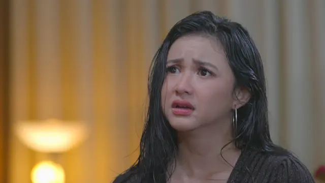 Sinetron Naik Ranjang ditayangkan SCTV setiap hari pukul 20.00 WIB.