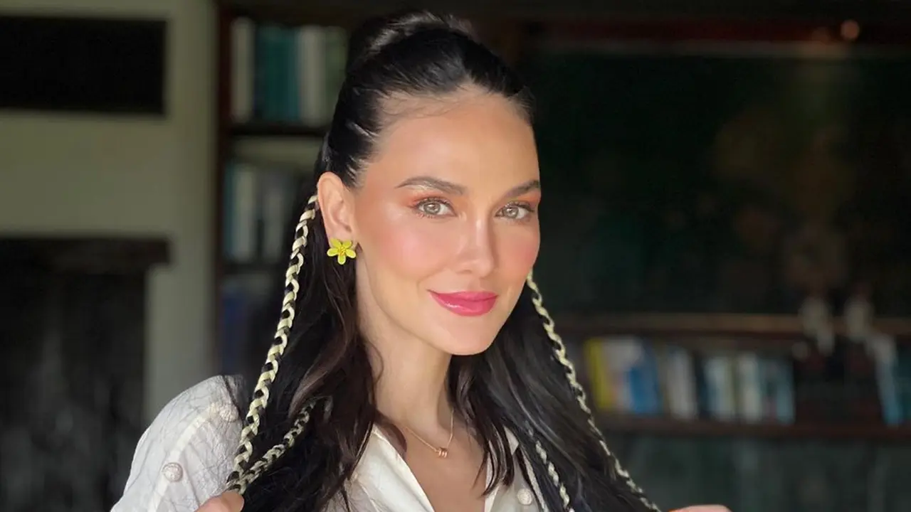 Detail Penampilan Luna Maya di Acara Ultah 'Lunachella', Usia 40 Kian Memesona