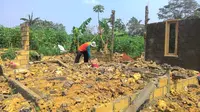 Angin puting beliung rusak ratusan rumah