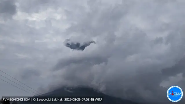 Gunung Lewotobi Laki-laki