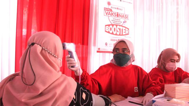 Dukung Pencegahan Covid-19, Bank DKI Menggelar Sentra Vaksinasi Booster