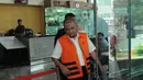 Tersangka kasus dugaan korupsi dermaga Sabang, Ramadhani Ismy menjalani pemeriksaan KPK, Jakarta, Rabu (20/8/14). (Liputan6.com/Herman Zakharia)
