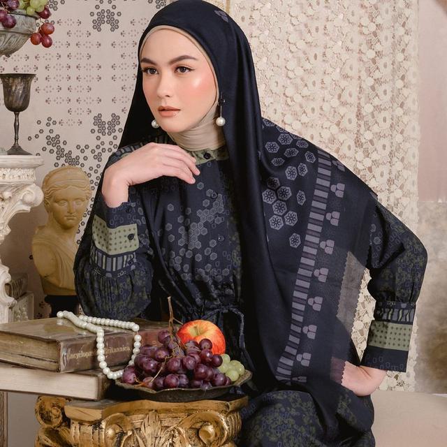 7 Gaya Hijab Revalina S Temat, Inspirasi untuk Idul Fitri