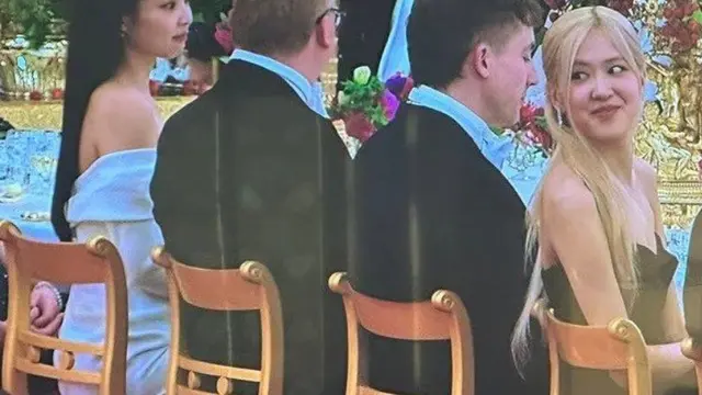 Blackpink Hadir di Istana Buckingham Inggris. [@blackpink.news.blink]