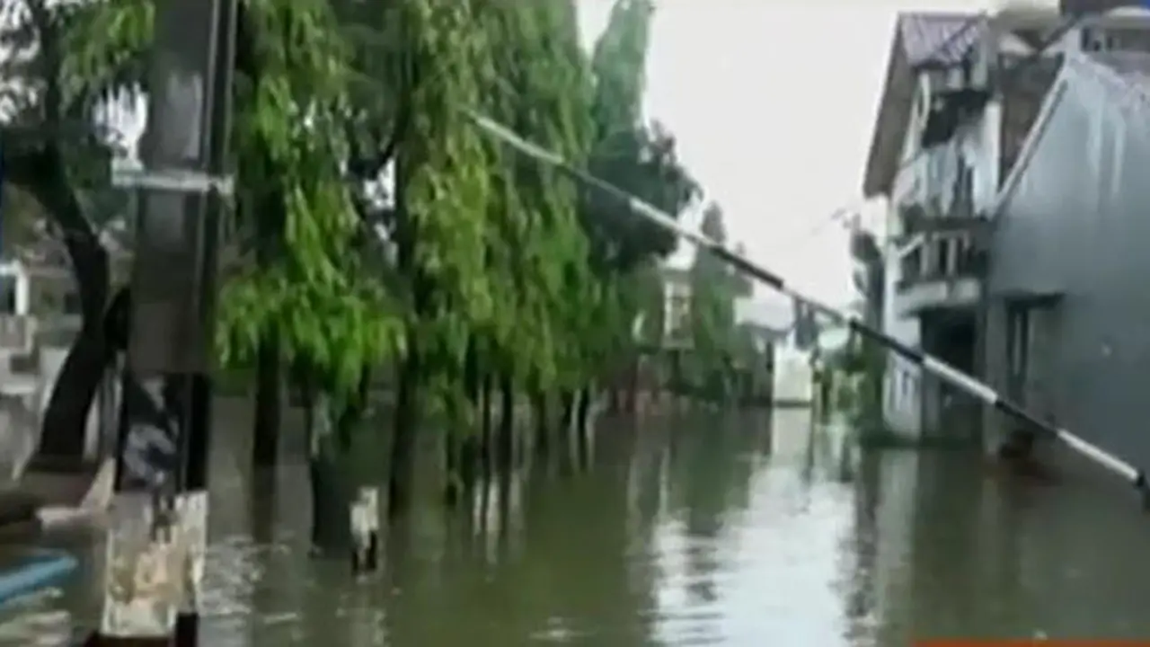 Segmen 6: Banjir di Bekasi hingga Guru Tunanetra di Depok