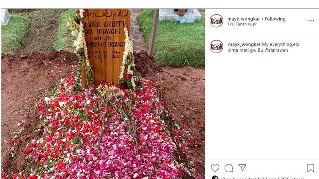 Ria Irawan (Foto: Instagram/@mayk_wongkar)