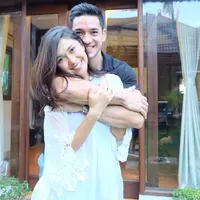 Meski usia mereka sudah berkepala tiga, akan tetapi mereka masih terlihat seperti ABG. (Foto: instagram.com/nanamirdad_)