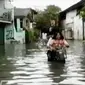 Banjir Kalideres akibat luapan Kali Sumongol. Sementara mantan pacar Ipul bersedia menjadi penjamin guna penangguhan penahanannya.