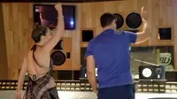 Robin Thicke dan Jennifer Lopez Siapkan Lagu Duet