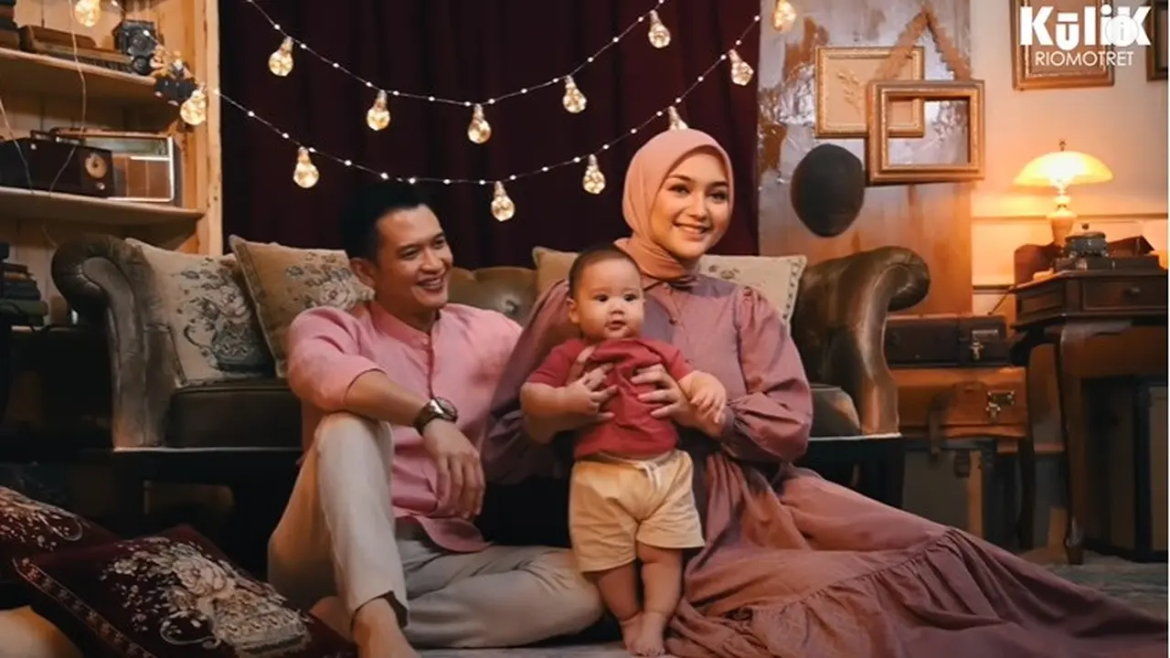 7 Pemotretan Rezky Adhitya dan Citra Kirana, Tampil Kompak Bersama Anak