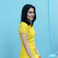 Lola Amaria lahir di Jakarta 30 Juli 1977, ia merupakan seorang aktris dan sutradara.  (Deki Prayoga/Bintang.com)