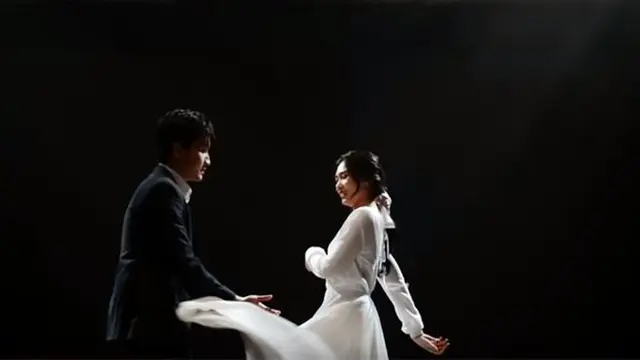 7 Potret Prewedding Isyana Sarasvati dan Rayhan Maditra, Berkonsep Sandiwara Klasik