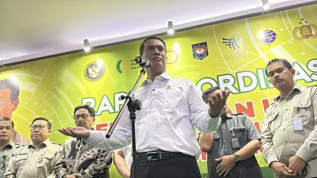 Mentan Amran Sulaiman saat Konferensi Pers Rapat Koordinasi Pengamanan Stabilisasi Pasokan dan Harga Pangan, di kantor Kementan, Jakarta, Kamis (22/1/2026). (Foto: Liputan6.com/Tira Santia)
