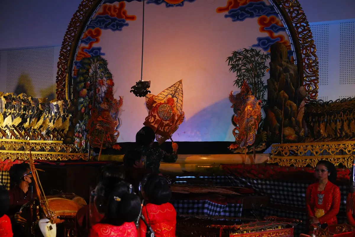 Makna Cerita Dalam Pagelaran Wayang Kulit, Sumber Inspirasi Membangun Karakter