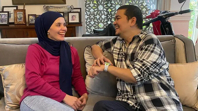 Indra Bekti dan Aldila Jelita