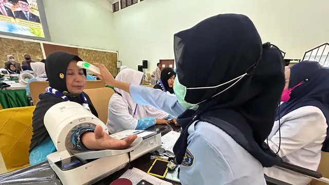 Kloter Pertama Embarkasi Jakarta Mulai Masuk Asrama Haji Pondok Gede