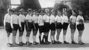 Foto tim klub sepak bola wanita asal Paris bernama FEmina Sport pada tahun 1920. Klub ini berdiri sejak tahun 1912 dan berhasil meraih 11 gelar juara hingga tahun 1932. ( AFP )