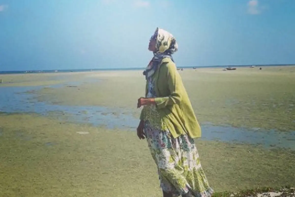 Kirana Kejora Luncurkan Novel Renjana Biru di Morotai