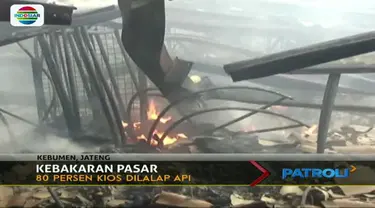 Sekitar 80 persone pasar ludes terbakar.