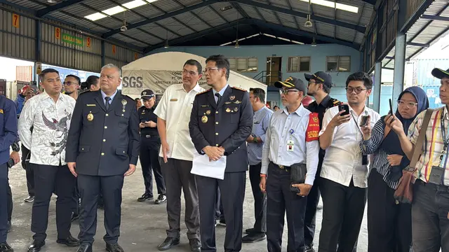 Sidak Pelabuhan Tanjung Priok, Menkeu Purbaya Wanti-Wanti Hal Ini ke Petugas Bea Cukai
