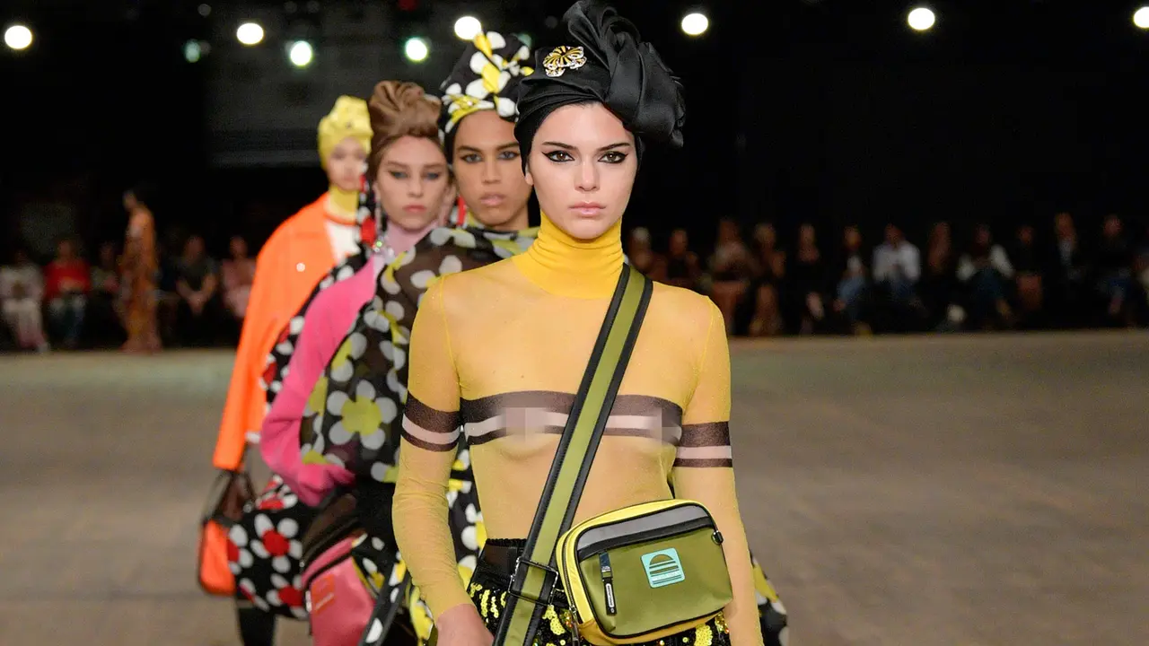 Kendall Jenner, Gigi dan Bella Hadid di New York Fashion Week
