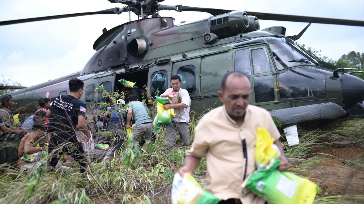 Lewat Jalur Udara, Distribusi Bantuan Logistik Korban Banjir Jangkau Daerah Terisolir di Aceh Tengah