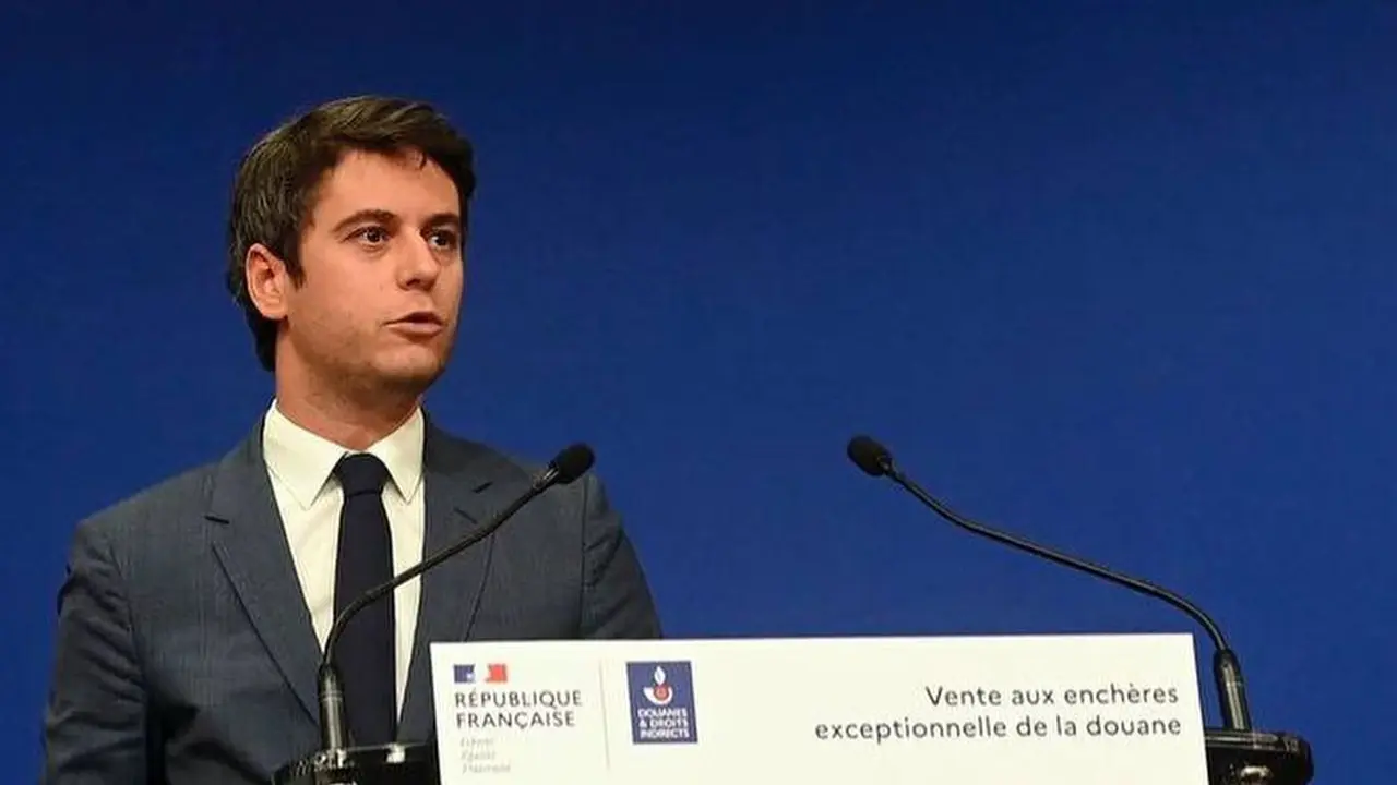 Gabriel Attal baru saja diangkat menjadi Perdana Menteri atau PM Prancis menggantikan Elisabeth Borne yang mengundurkan diri usai 20 bulan menjabat.